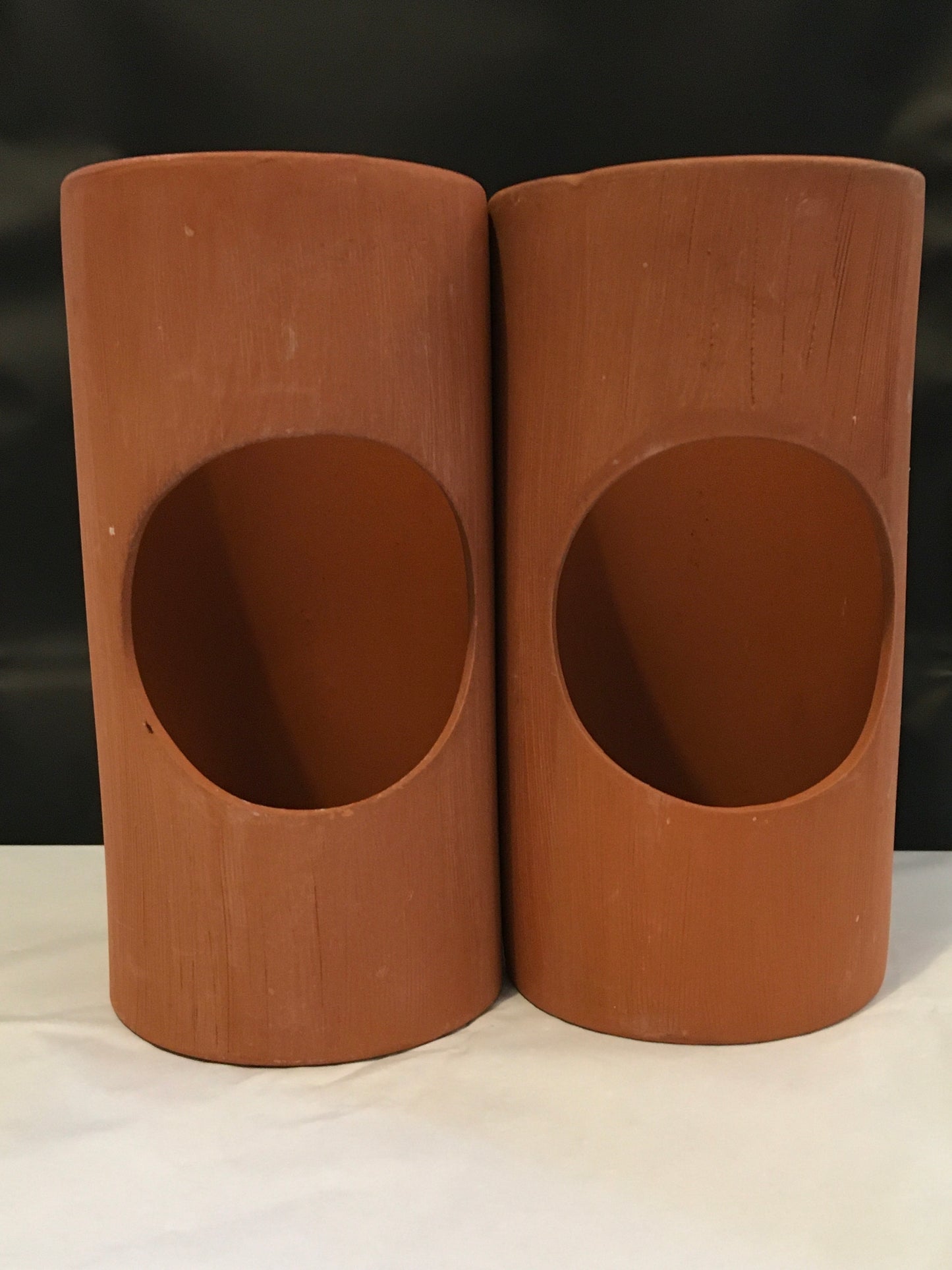 Preloved Large Clay Tunnel Hideout (Sold separately)