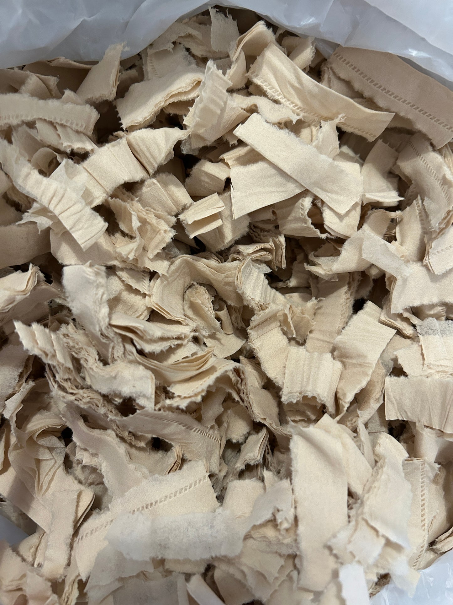 Dust free paper bedding