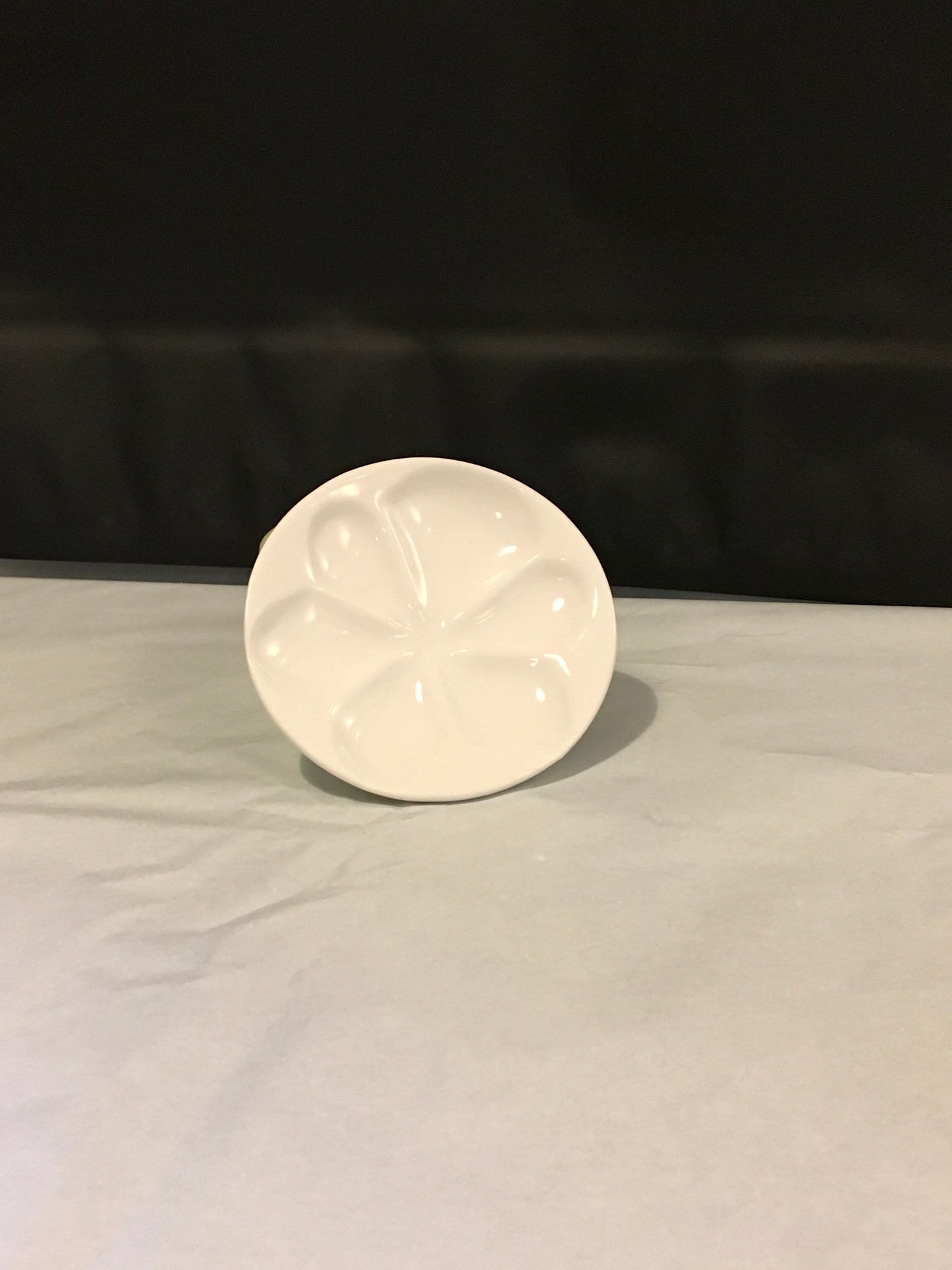 Preloved White Ceramic Plate Citrus Slice Shaped (Sold separately)