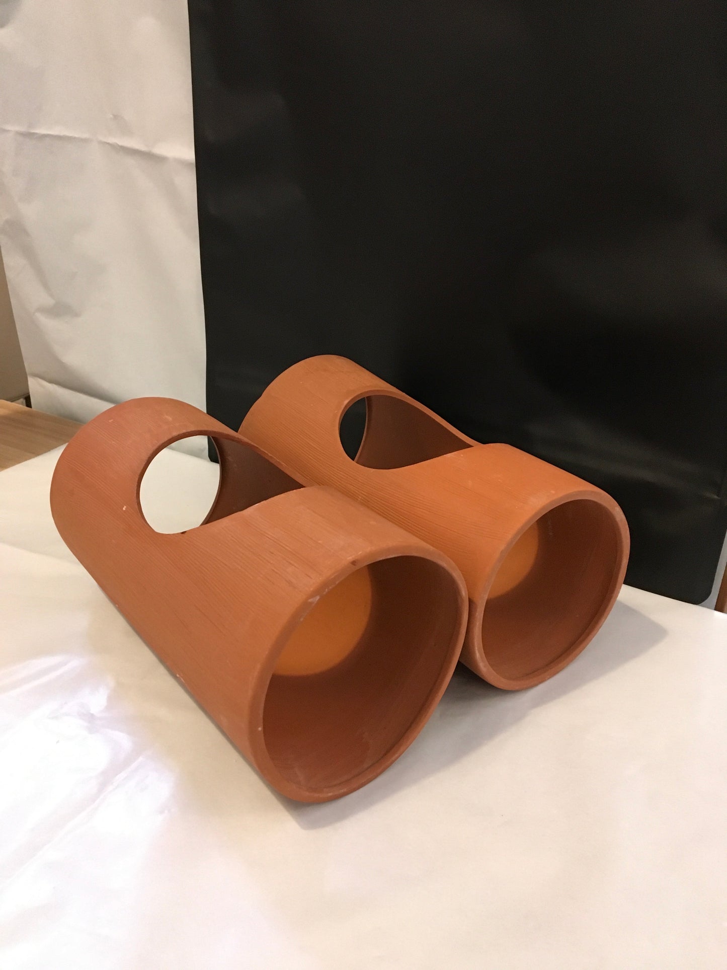 Preloved Large Clay Tunnel Hideout (Sold separately)