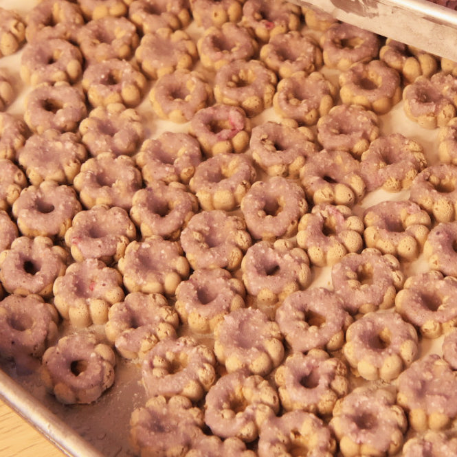 Blueberry Glazed Pon de Ring