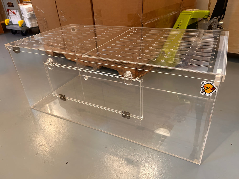 Preloved Acrylic Tank With Lid 100x50x40 - free delivery