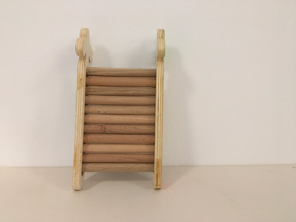 Preloved Bucastate Wooden Carrot bridge