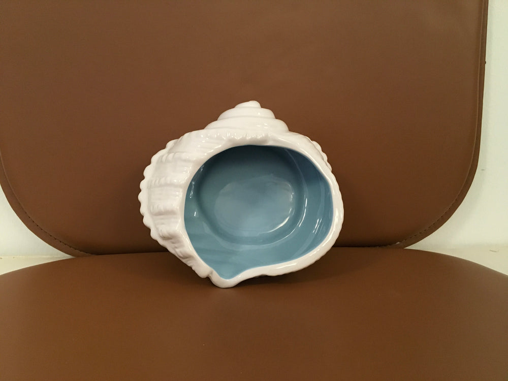 Preloved Ceramic Seashell bowl