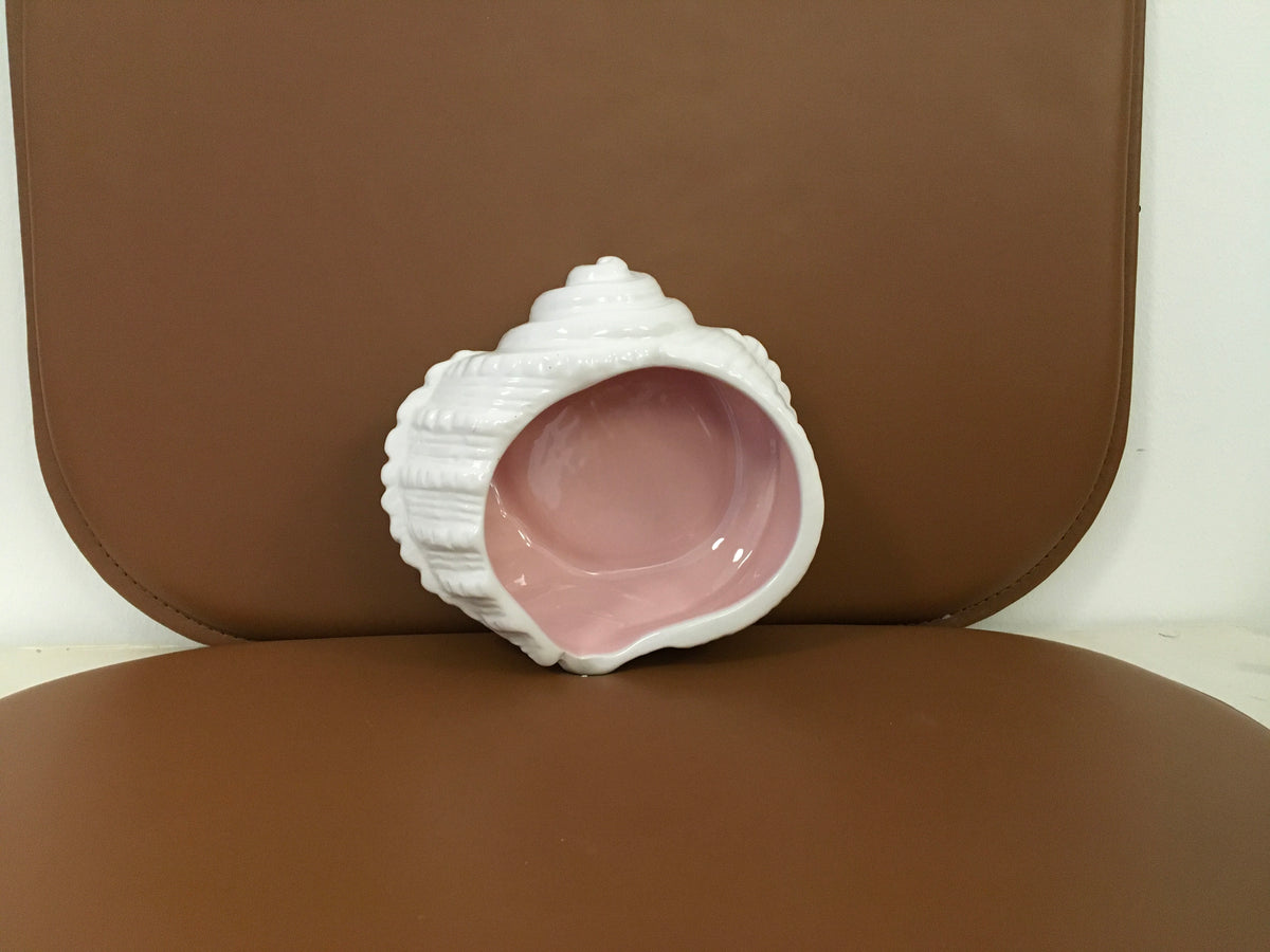 Preloved Ceramic Seashell bowl